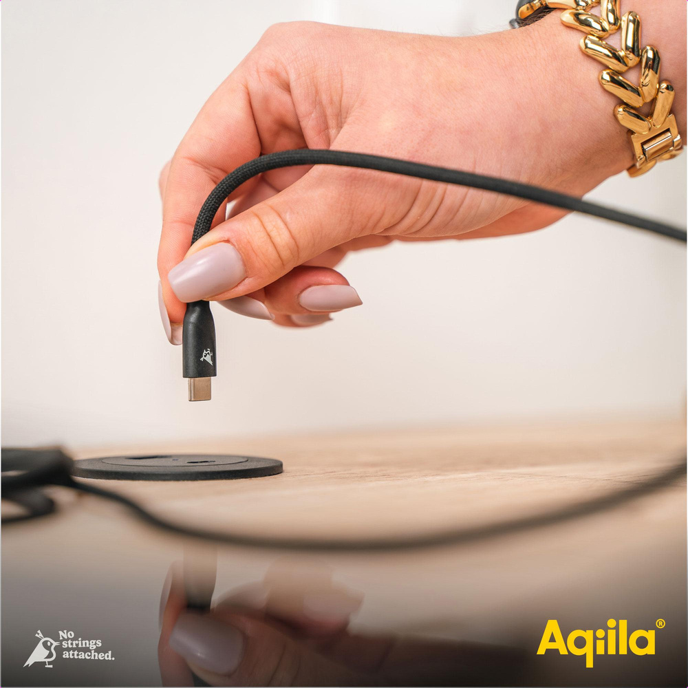 Aqiila Cablebird CB21 Sync-/ Ladekabel, 30W, Type-C auf Lightning, 1 m, Schwarz